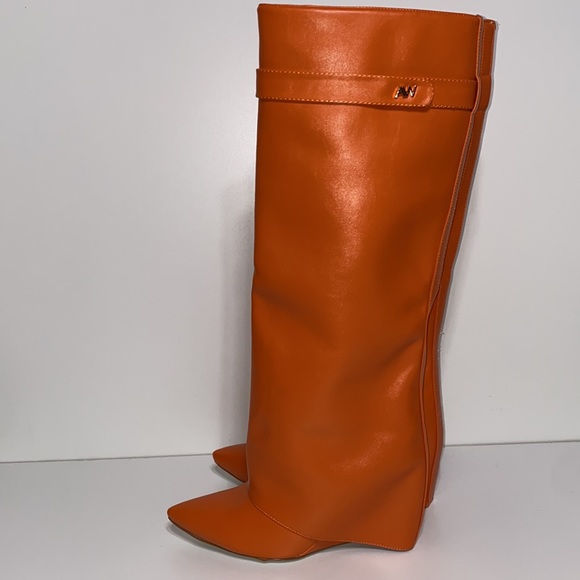 NWOT Azalea Wang “Melina” Stuck on You Pointy Toe Wedge Boot in Orange - Picture 3 of 17